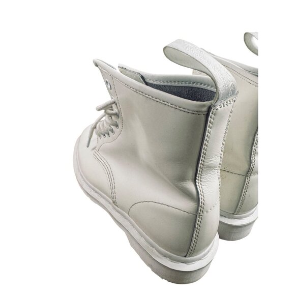Dr. Martens White 1460 Lace-Up Leather Combat Boots Women's 10 Men's 8 - Picture 8 of 16